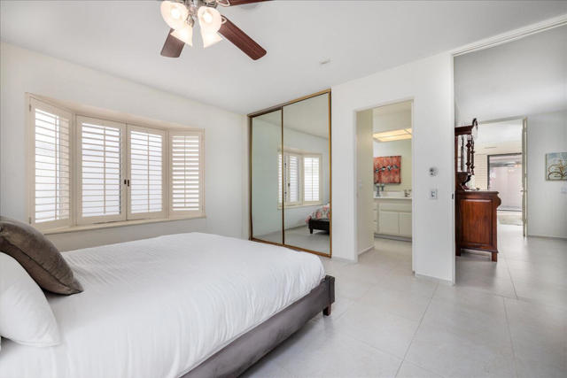 19 Colgate Drive, Rancho Mirage CA: https://media.crmls.org/mediaz/293ba2f9-ea93-4107-b32e-65f9eb5af9be.jpg