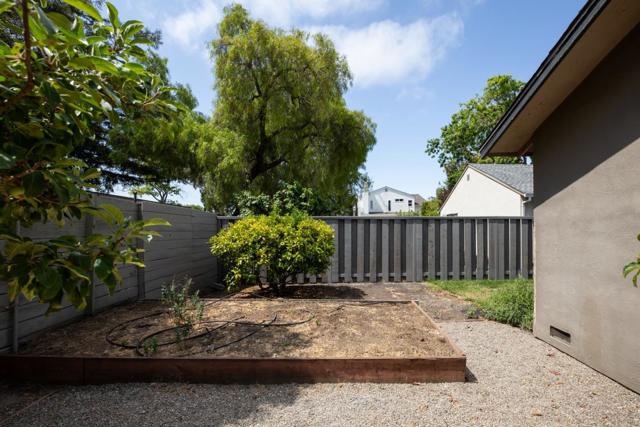 654 Loma Verde Avenue, Palo Alto CA: https://media.crmls.org/mediaz/293bc8c1-b5c0-4740-a660-8de09783efdb.jpg