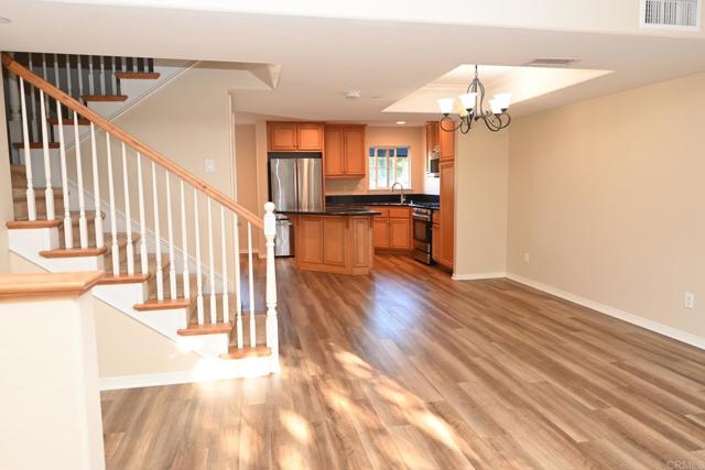 Detail Gallery Image 26 of 39 For 4035 Bluff View Way, Carlsbad,  CA 92008 - 4 Beds | 2/1 Baths