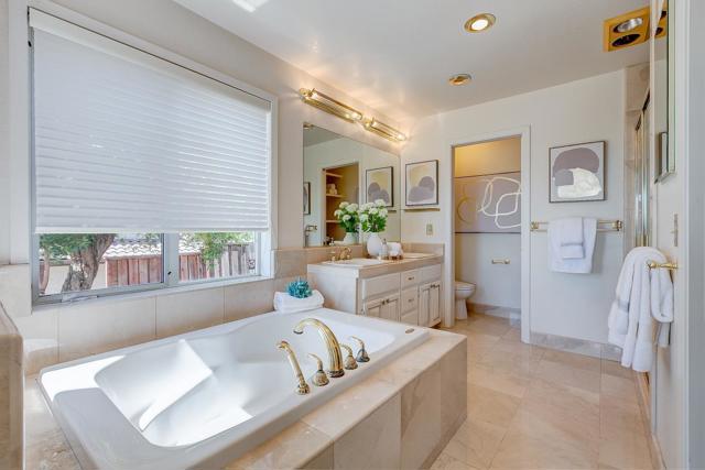 3415 Spring Creek Lane, Milpitas CA: https://media.crmls.org/mediaz/293cf51c-484e-4e82-824a-78ca47cb6e71.jpg