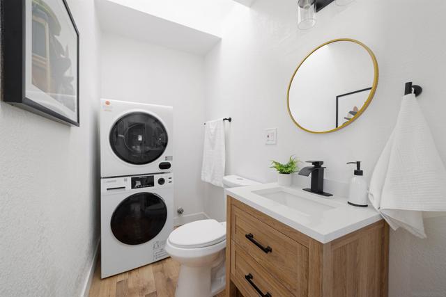 Half bath in the apartment above the garage