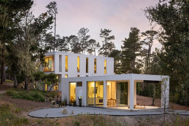 3159 Stevenson Drive, Pebble Beach CA: https://media.crmls.org/mediaz/293d8fc5-2556-4204-b4fc-bcc30b60bdb3.jpg