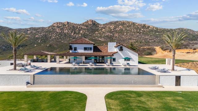 24949 Thunder Mountain Road, Ramona CA: https://media.crmls.org/mediaz/293dbe20-a94a-49a6-972e-16ed49697647.jpg