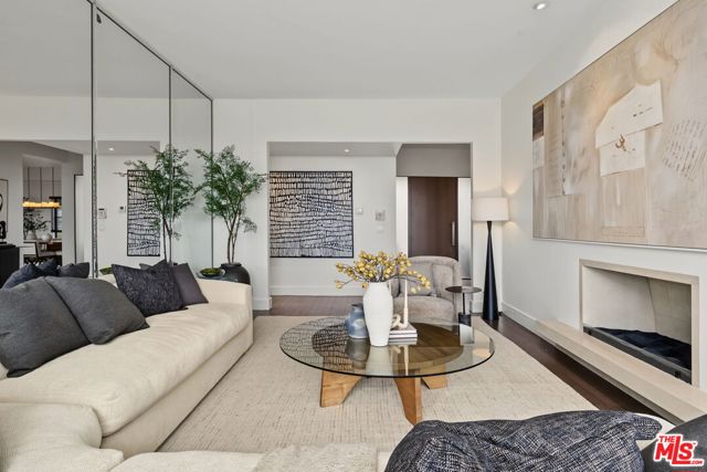4 Bed Home for Sale in Los Angeles, California