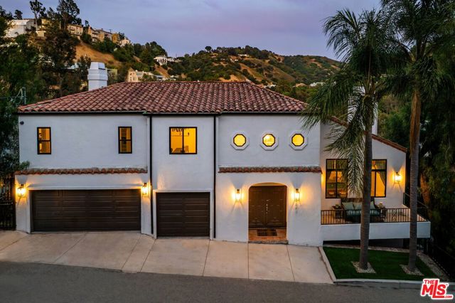 3646 Potosi Avenue, Studio City CA: https://media.crmls.org/mediaz/293e6966-4493-45e2-b0bf-f08879711c14.jpg