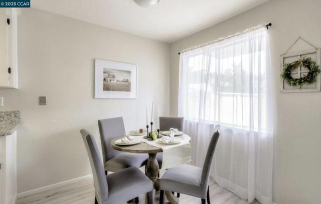 1095 Mohr Ln, Concord CA: https://media.crmls.org/mediaz/293ec6dc-e207-43af-8913-221593b1d5bd.jpg