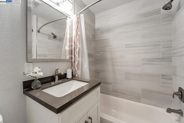 338 Orchard Ave, Sunnyvale CA: https://media.crmls.org/mediaz/293f3322-dfb6-4b8e-9c19-cd4b2fe73c6b.jpg