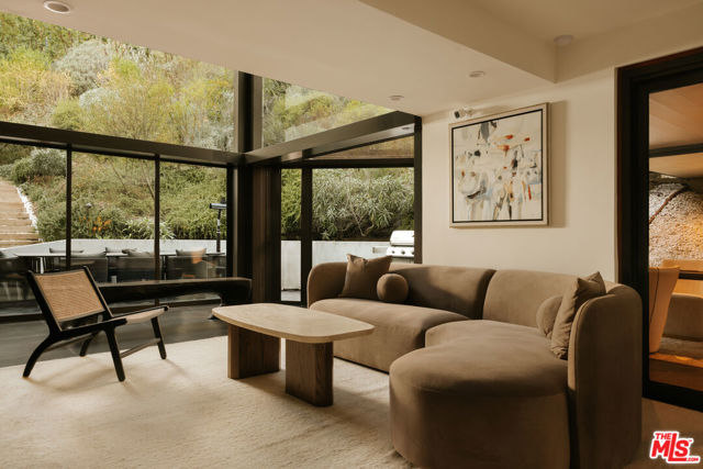 10443 Corfu Lane photo 3