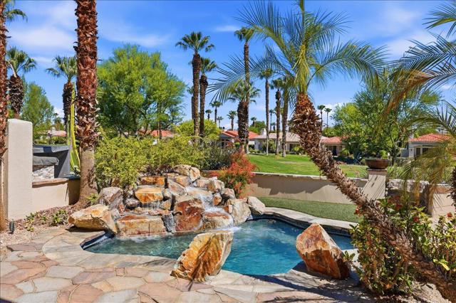 370 Gold Canyon Drive, Palm Desert, CA 92211