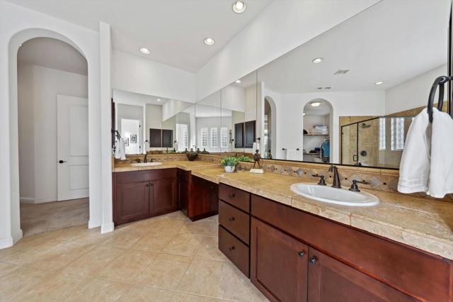 80143 Miramonte Lane, La Quinta CA: https://media.crmls.org/mediaz/293ff0e4-5a3b-49c5-b9b3-faa62fbb5476.jpg