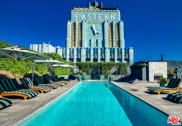 849 S Broadway, Los Angeles CA: https://media.crmls.org/mediaz/29401edb-338f-4f42-93aa-db557b98d958.jpg