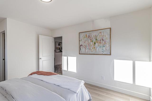 0 Redwood Avenue, Redwood City CA: https://media.crmls.org/mediaz/2940a9e9-487e-426b-a2b9-2ae4a8decc33.jpg