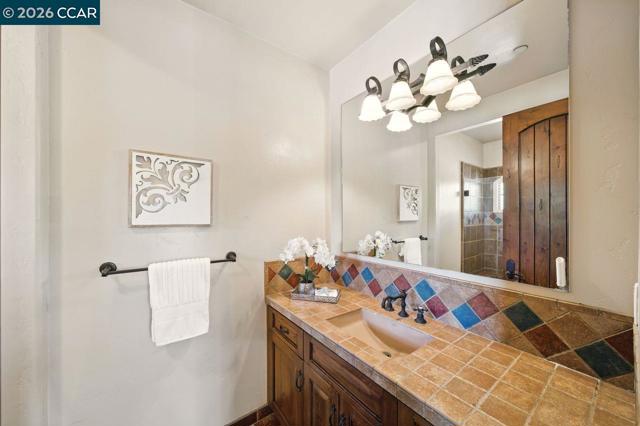 Image 37 of 60 For 1615 Lawrence Rd