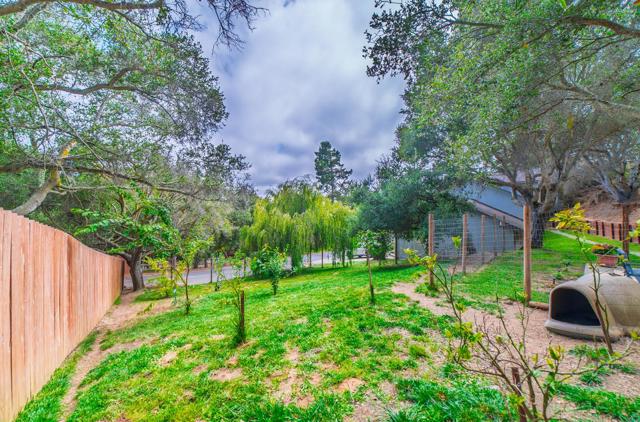 2646 El Camino Real, Salinas CA: https://media.crmls.org/mediaz/294161f4-d5e6-4948-abc1-90bd891bbbaa.jpg
