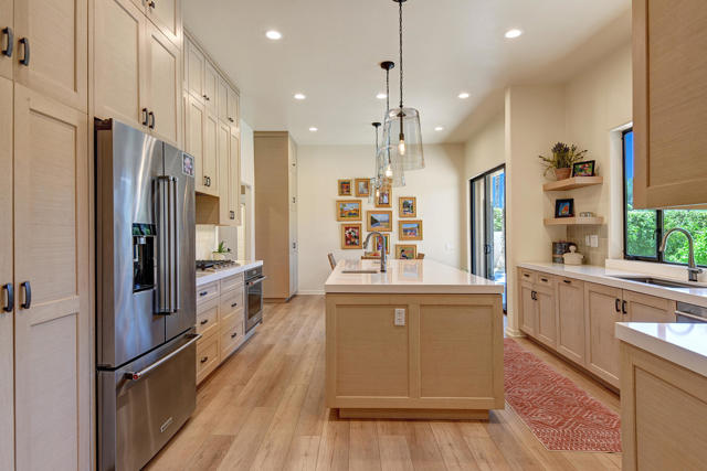 76470 Pala Palms Drive, Indian Wells CA: https://media.crmls.org/mediaz/294298c4-c79e-4c50-b0d8-239042c3b3fd.jpg