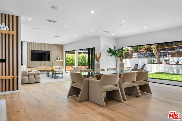 101 Greenfield Avenue, Los Angeles CA: https://media.crmls.org/mediaz/2942f9bb-0046-4604-affa-f2126068581c.jpg