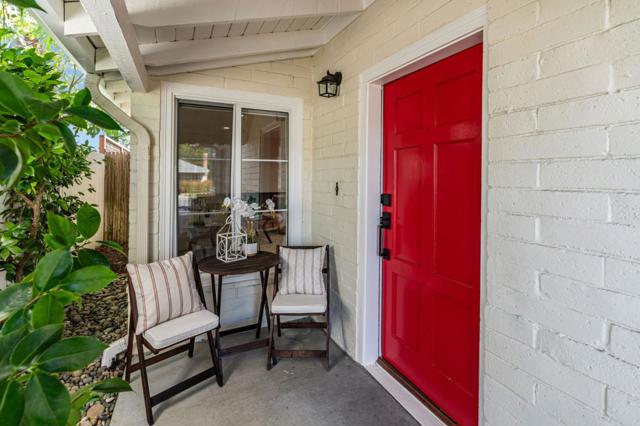 1620 Chestnut Street, San Carlos CA: https://media.crmls.org/mediaz/29434ad0-cefc-4660-a066-a12826d61944.jpg