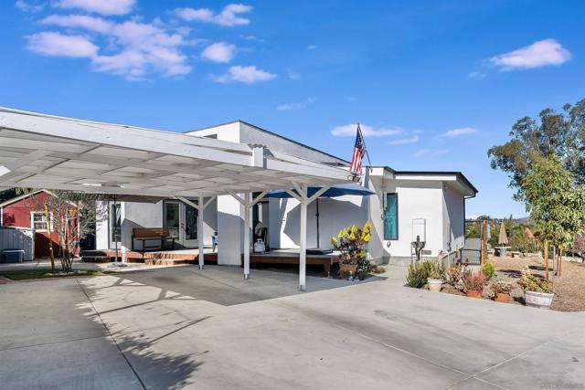 9226 Briercrest Dr, La Mesa CA: https://media.crmls.org/mediaz/29436155-58cd-4701-b68e-03892bbd6c76.jpg