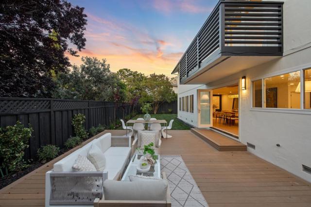 3706 Laurel Way, Redwood City CA: https://media.crmls.org/mediaz/29446917-9de7-4991-9c83-dc09ab36da94.jpg