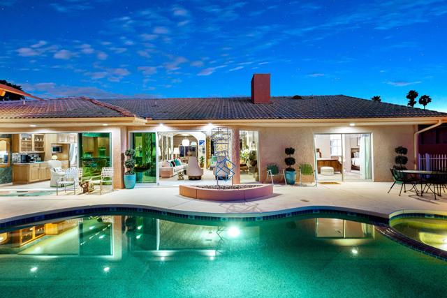 73840 Grapevine Street, Palm Desert CA: https://media.crmls.org/mediaz/2944a935-7a37-4229-af7d-c73987605207.jpg