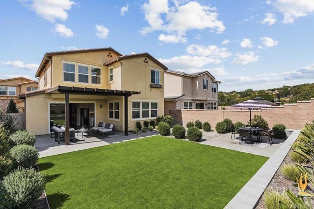 Detail Gallery Image 26 of 35 For 6675 Agave Cir, Carlsbad,  CA 92011 - 4 Beds | 3 Baths