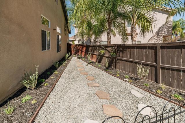 Detail Gallery Image 39 of 40 For 39528 Montebello Way, Murrieta,  CA 92563 - 5 Beds | 2 Baths