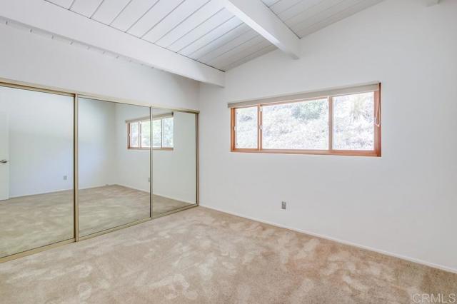 6032 Adobe Falls Rd, San Diego CA: https://media.crmls.org/mediaz/2945edf4-f850-45eb-a853-05d85fd253bc.jpg