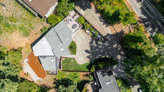 321 Valencia Road, Aptos CA: https://media.crmls.org/mediaz/29461d36-4b8d-404c-9bfc-63ef62fd79b0.jpg