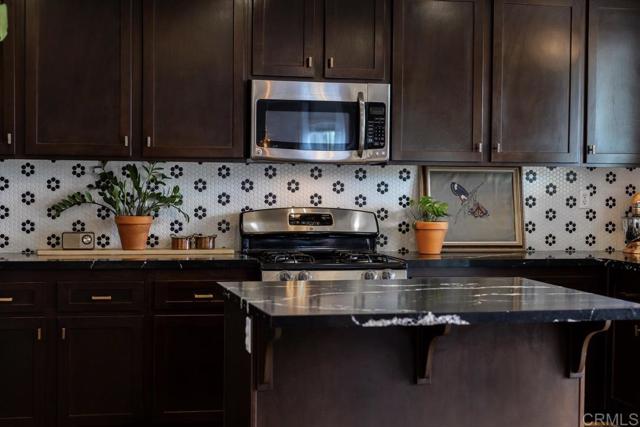 Detail Gallery Image 9 of 51 For 30363 Dapple Grey Way, Menifee,  CA 92584 - 3 Beds | 2/1 Baths