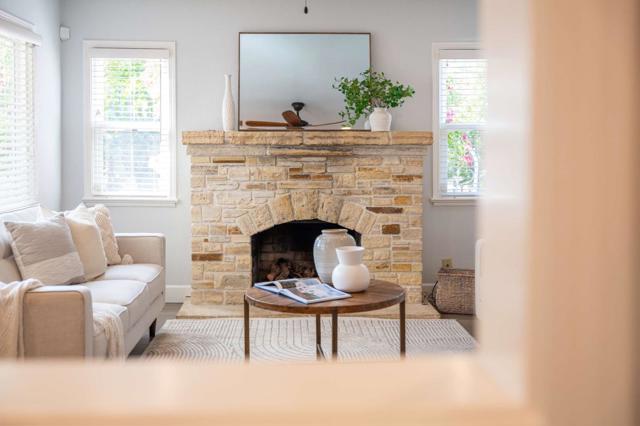 1 Serrano Way, Del Rey Oaks CA: https://media.crmls.org/mediaz/29477966-5c93-4e79-b1cf-e7075cd24a7d.jpg