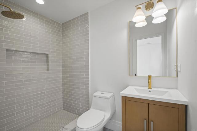 Detail Gallery Image 24 of 34 For 24611 Spadra Ln, Mission Viejo,  CA 92691 - 3 Beds | 4 Baths