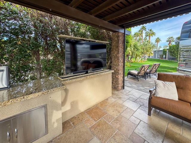 80394 Avenue 48, Indio CA: https://media.crmls.org/mediaz/2948093a-85c8-4813-82b4-3e31f03a5e68.jpg