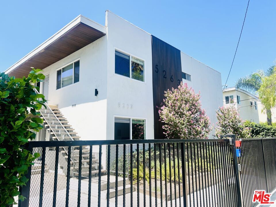 5263 Riverton Avenue #3