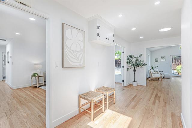 37972 Ballard Dr, Fremont CA: https://media.crmls.org/mediaz/294879e2-577b-4ed6-b021-4effe51ea84a.jpg