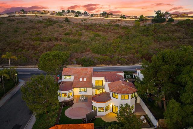 6801 6803 El Fuerte Street, Carlsbad CA: https://media.crmls.org/mediaz/2948b6a2-c9bd-4f21-9f6b-d736f4c791e0.jpg