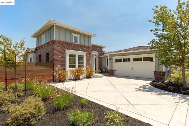 63 Tomcat Way, Orinda CA: https://media.crmls.org/mediaz/2948b72d-343f-4e1a-8a71-37afc6e54c17.jpg