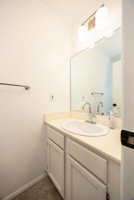 418 W San Marcos Blvd, San Marcos CA: https://media.crmls.org/mediaz/29491b93-2afb-4de7-b411-1c9b2efeb308.jpg