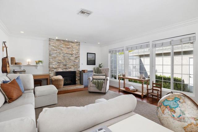 Detail Gallery Image 2 of 45 For 6849 Ballinger Ave, San Diego,  CA 92119 - 3 Beds | 2 Baths