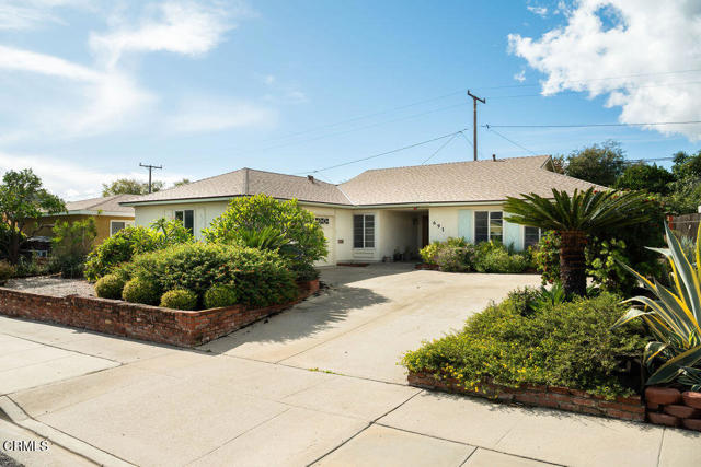 Detail Gallery Image 2 of 30 For 691 Springfield Ave, Ventura,  CA 93004 - 5 Beds | 2/1 Baths