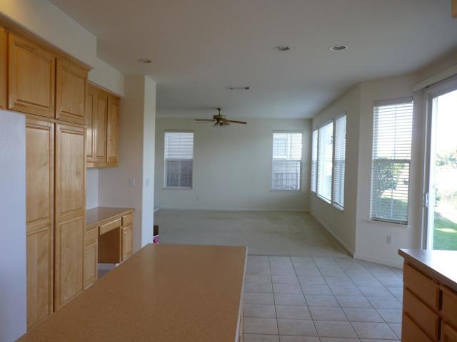 1065 Rockport Avenue, Redwood City CA: https://media.crmls.org/mediaz/29499bbc-d514-4842-97ee-53effedd9f05.jpg