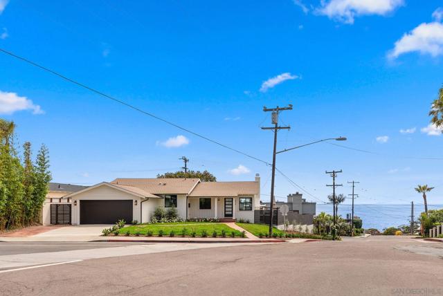5576 Chelsea Ave, La Jolla CA: https://media.crmls.org/mediaz/2949b3d0-5154-470a-a6a0-610b46d5a74a.jpg