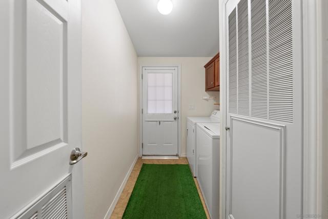 31750 Machado St, Lake Elsinore CA: https://media.crmls.org/mediaz/294a1290-fcf3-408e-b213-ec3aeff770d6.jpg