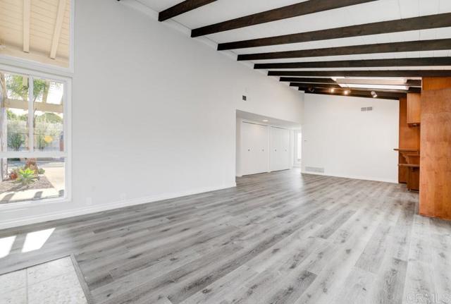 Detail Gallery Image 5 of 27 For 744 E Solana, Solana Beach,  CA 92075 - 2 Beds | 2 Baths