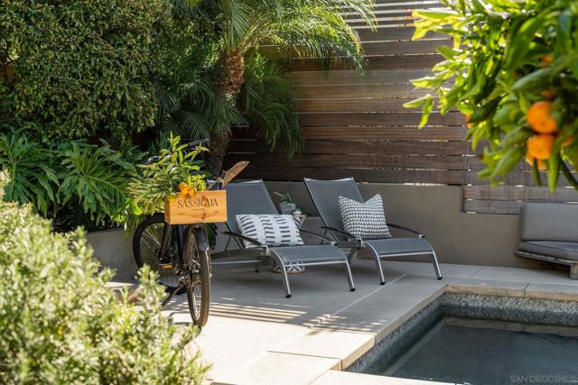 1521 Neptune Ave, Encinitas CA: https://media.crmls.org/mediaz/294ac299-75e7-4fc6-af92-bc9bcc25dd47.jpg