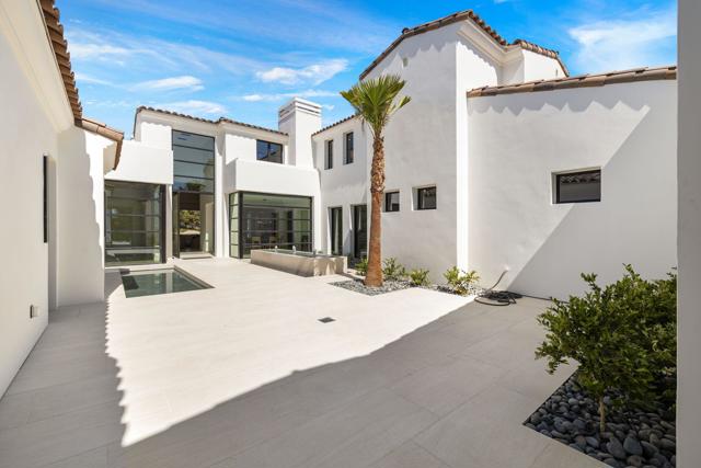 53603 Via Mallorca, La Quinta CA: https://media.crmls.org/mediaz/294db17c-aeb4-4d13-aff7-037de4005bb6.jpg