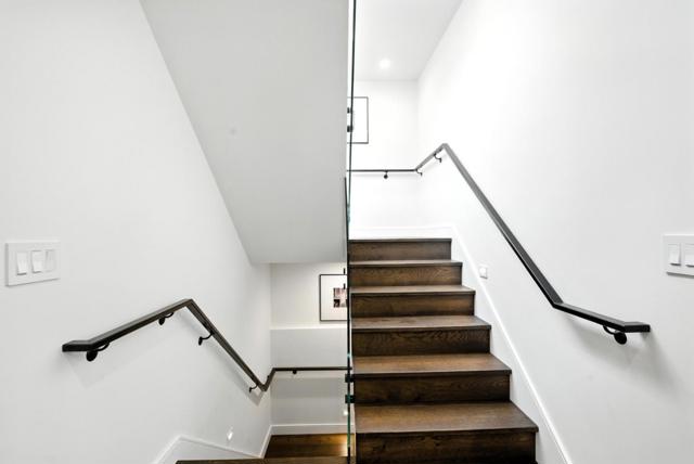 651 41st Avenue, San Francisco CA: https://media.crmls.org/mediaz/294ddd6d-b4ca-44d8-bfa9-da179cf3e6cd.jpg
