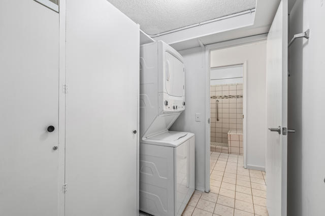 77845 California Drive, Palm Desert CA: https://media.crmls.org/mediaz/294e4405-8c27-42c0-bd06-0e9a84ef870a.jpg