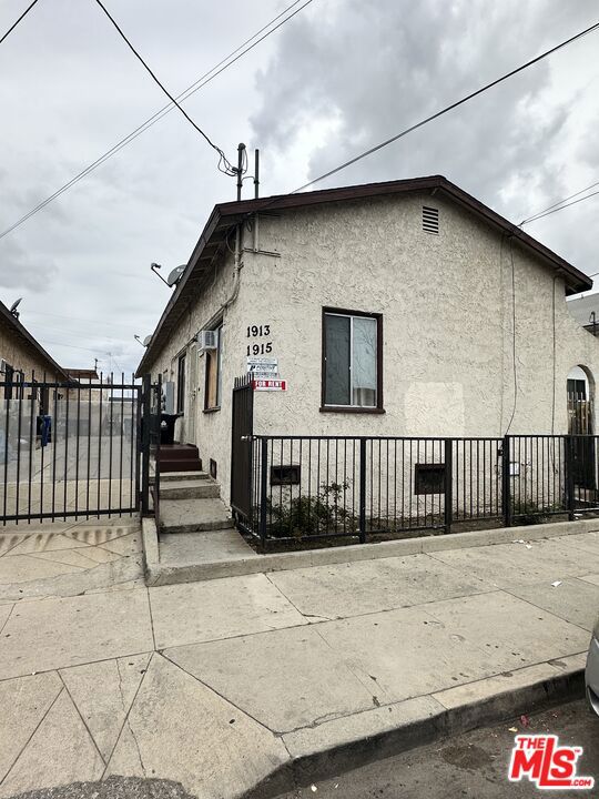 1909 Johnston Street, Los Angeles CA: https://media.crmls.org/mediaz/294f1068-bafc-4480-9b8b-4447a2a6f00f.jpg