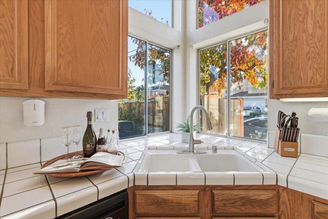 29273 Chance Street, Hayward CA: https://media.crmls.org/mediaz/294f7ef0-050d-48ea-bf4c-c9ec74084c99.jpg