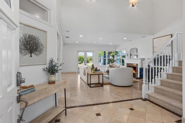Detail Gallery Image 2 of 30 For 3664 Lorimer Ln, Encinitas,  CA 92024 - 5 Beds | 4 Baths
